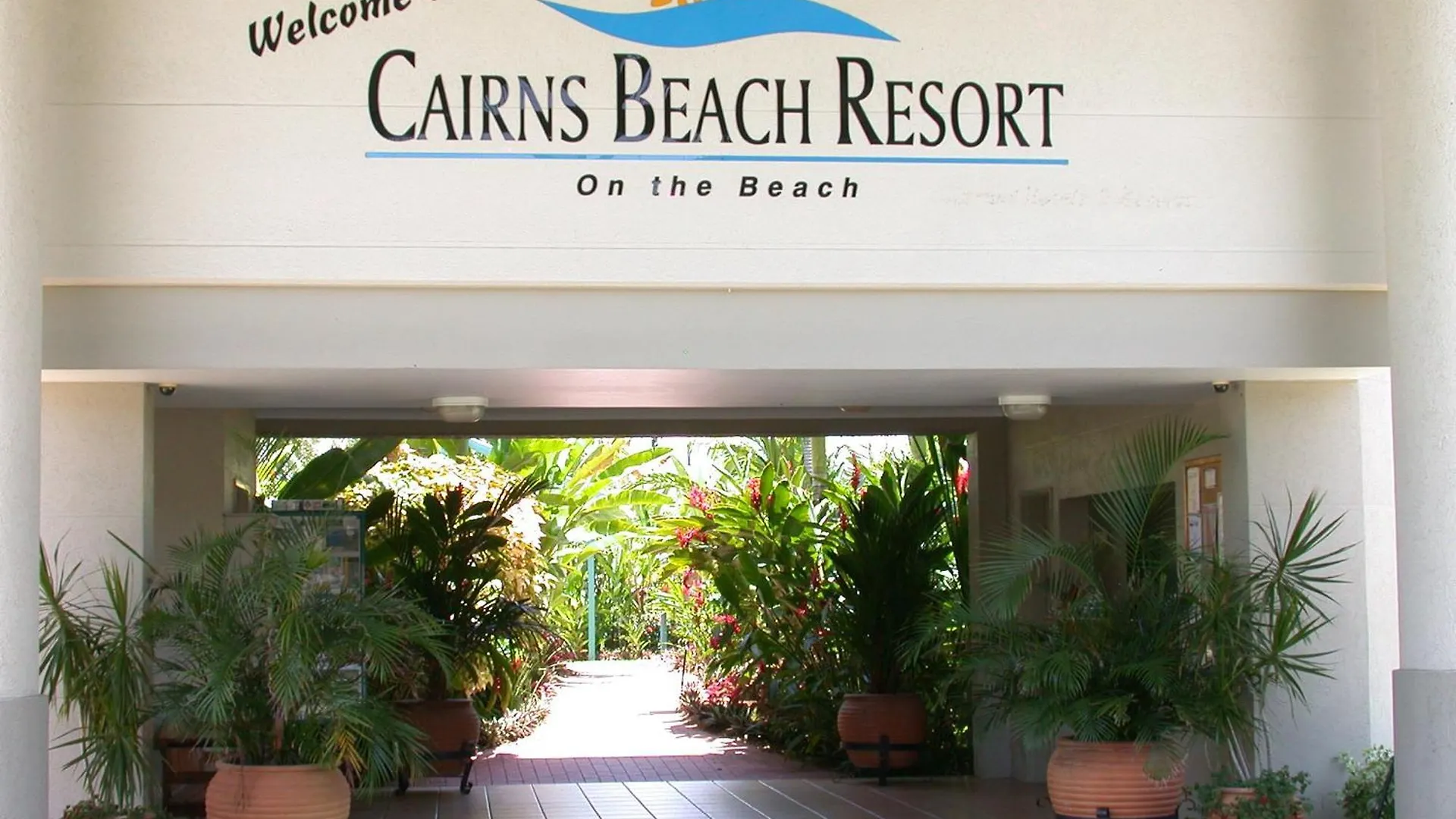 Aparthotel Cairns Beach Resort