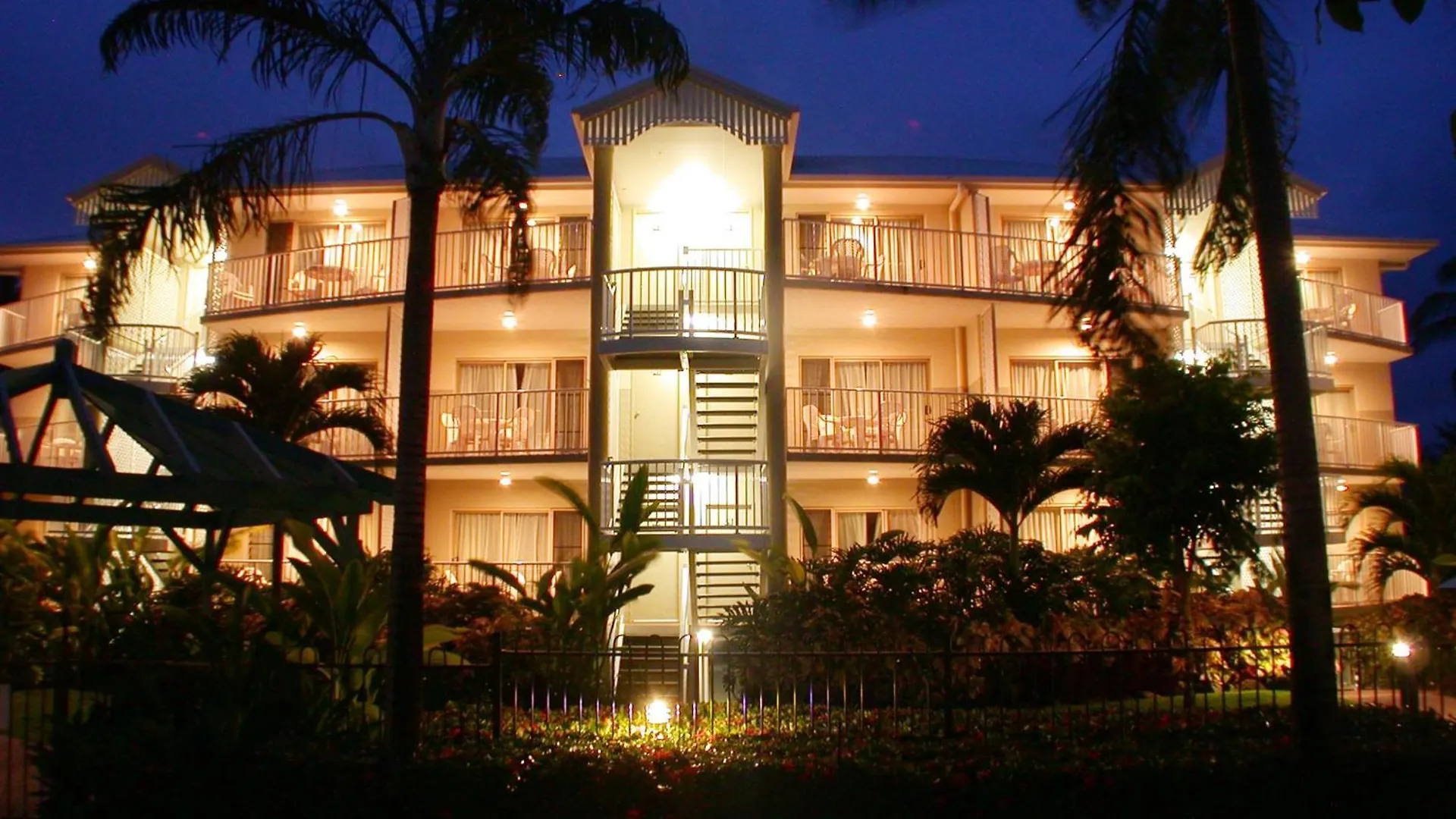 Cairns Beach Resort 4*,  Australië